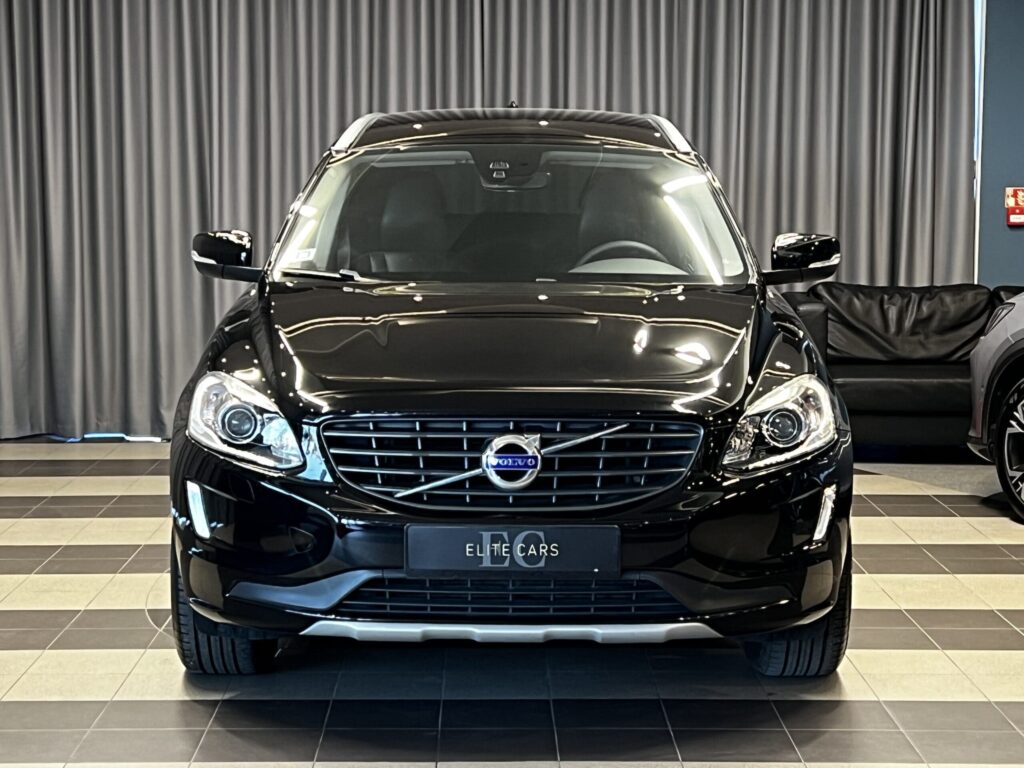 Melns Volvo XC60 