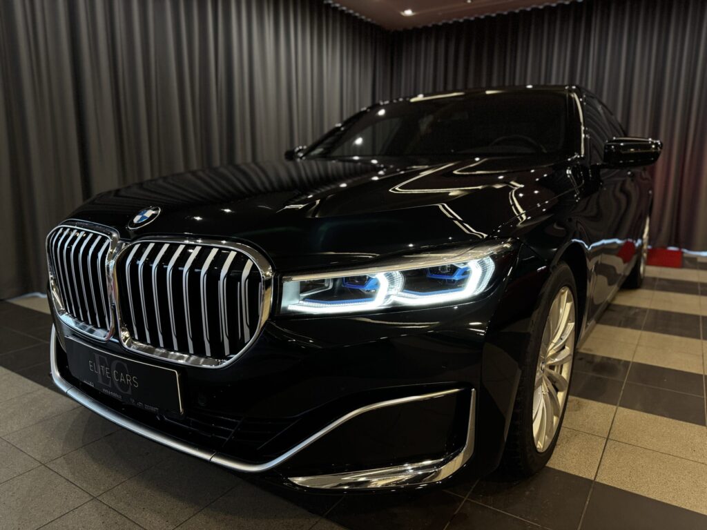 Melns BMW 740xd
