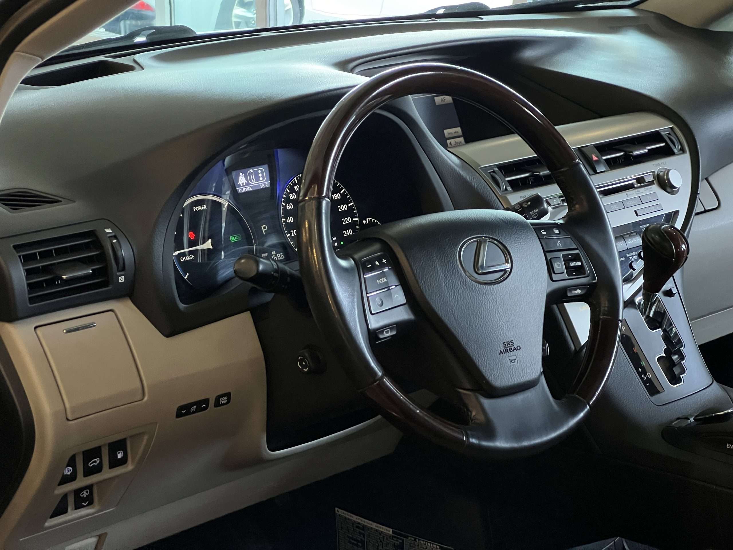 Lexus Rx 450h President 2011 - Elite Cars
