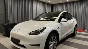 Tesla Y 2023