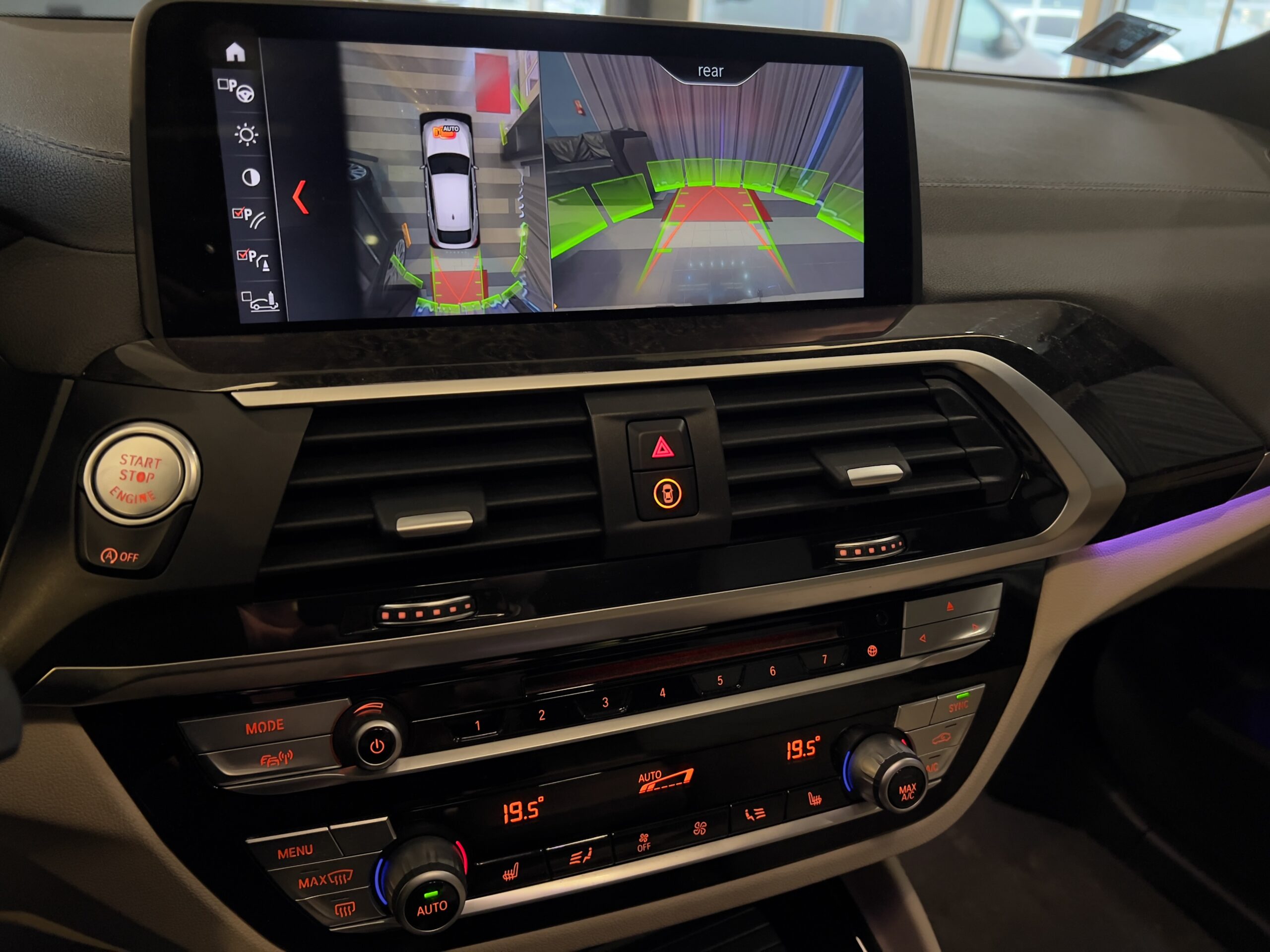 Car image 28