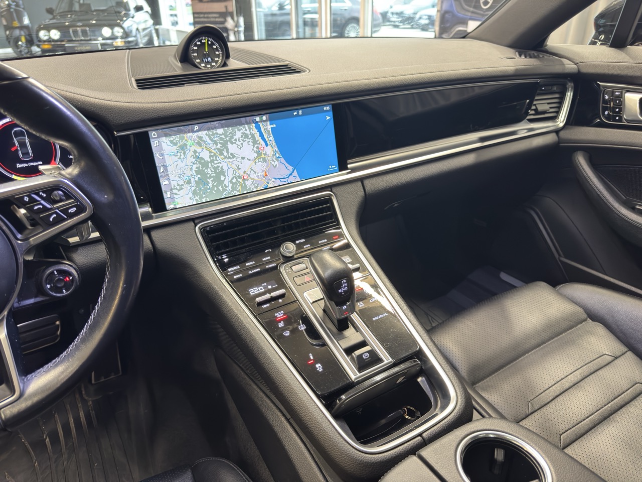 Car image 20