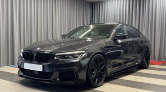 BMW M550i 2017