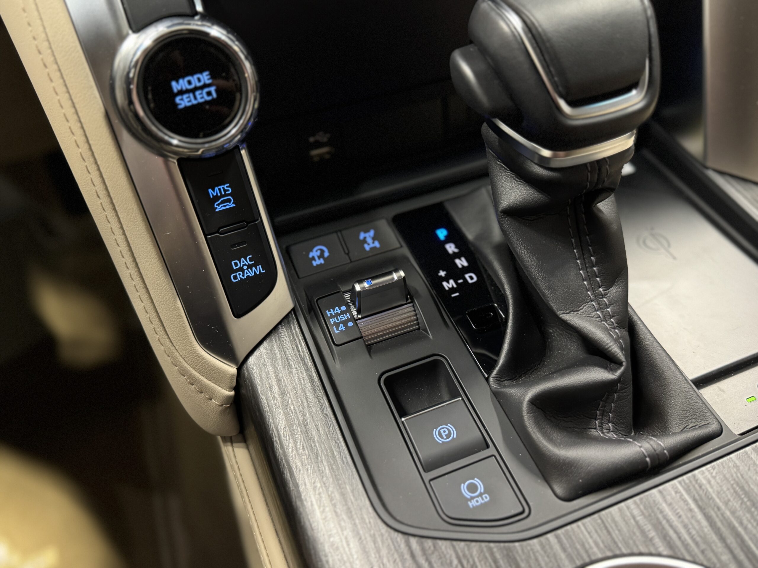 Car image 28