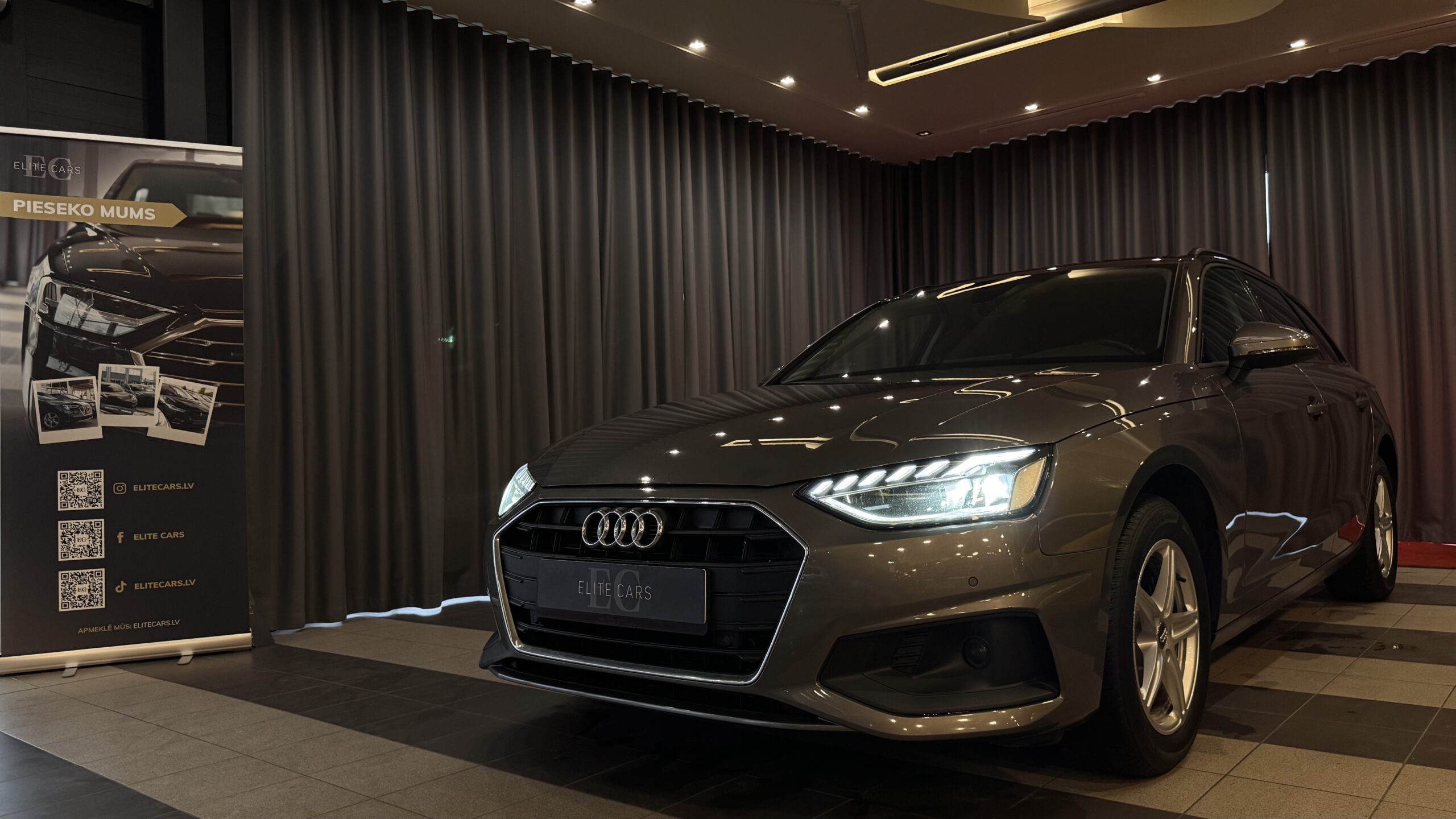 Car image 21