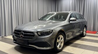 Mercedes-Benz E300 2022