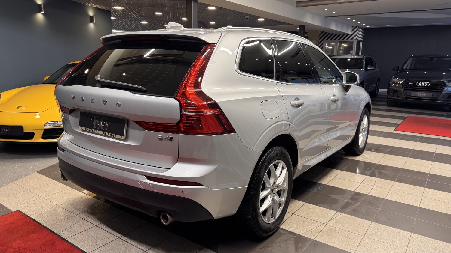 Car image 7