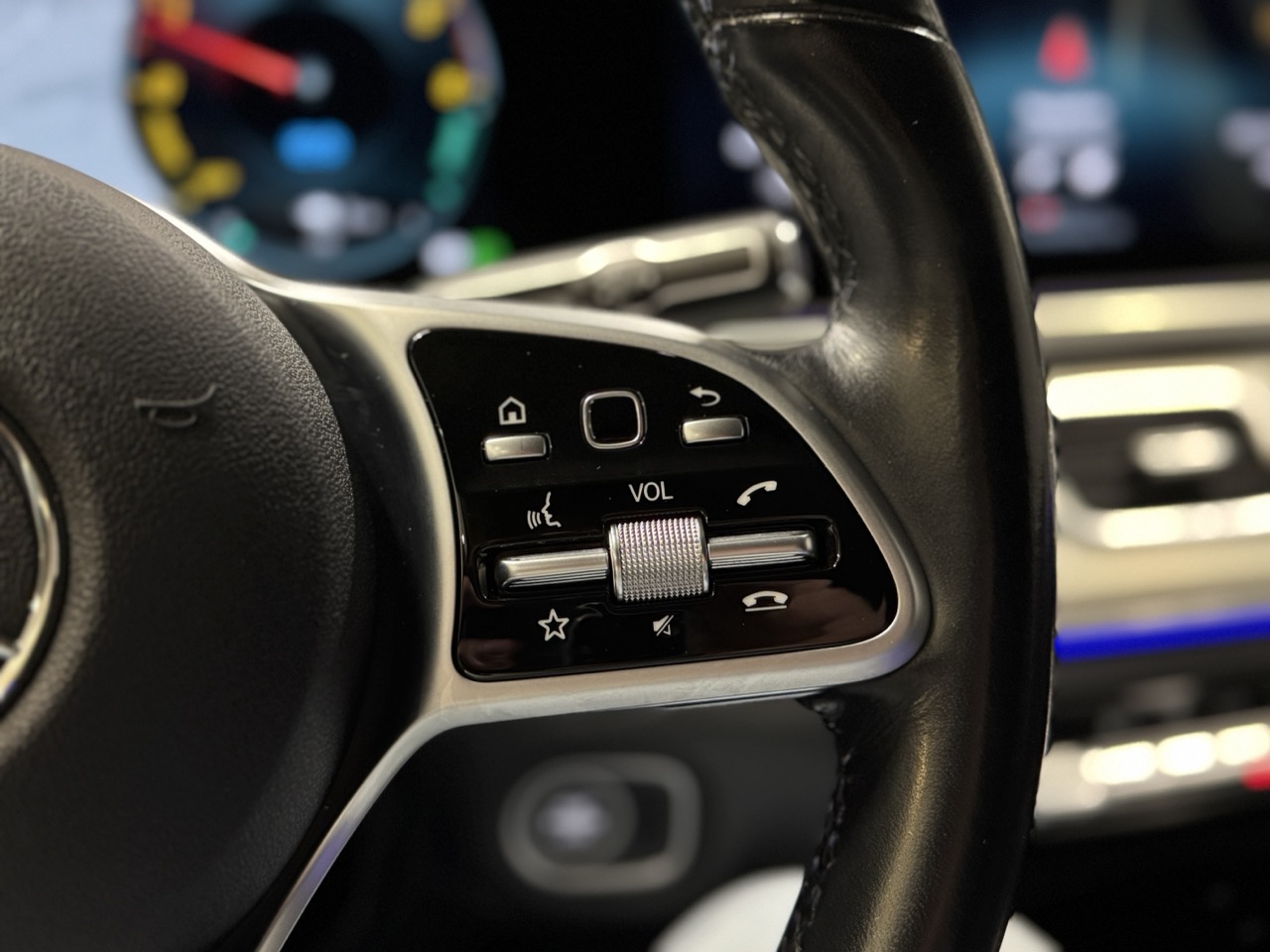 Car image 29