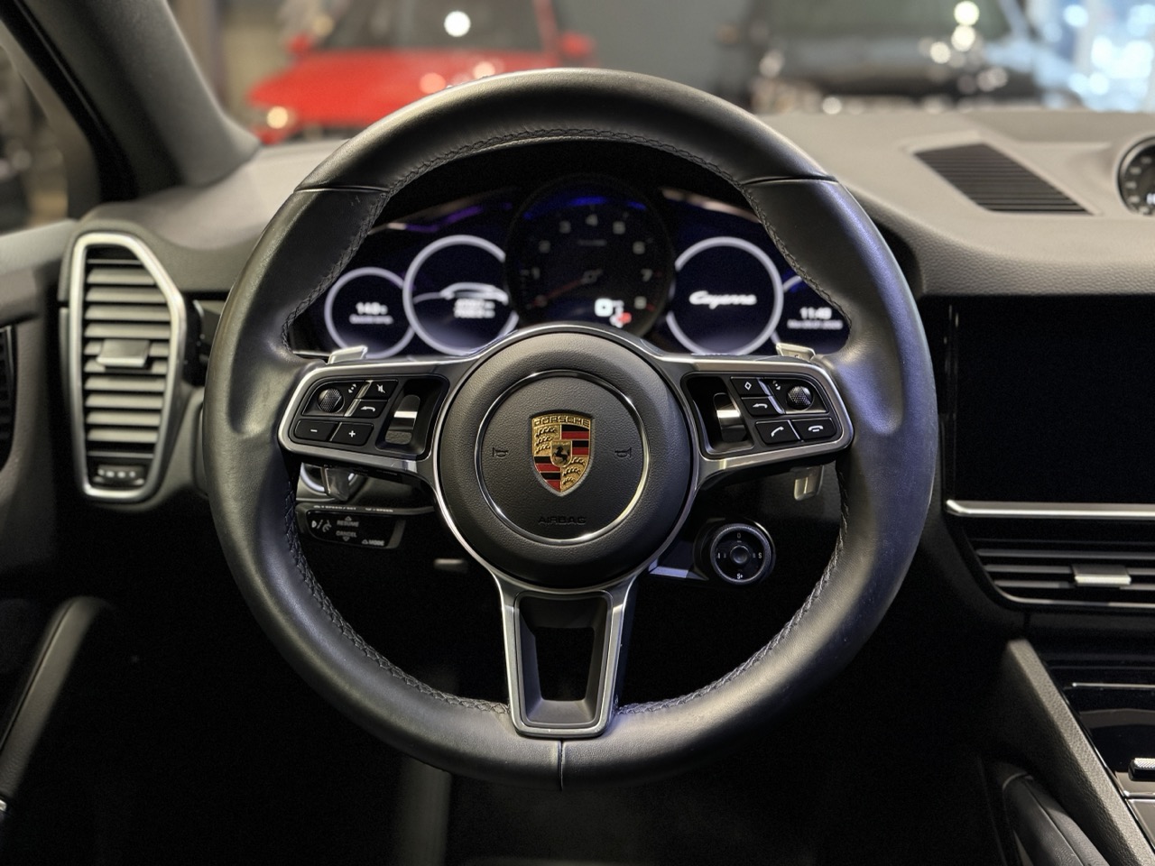Car image 13