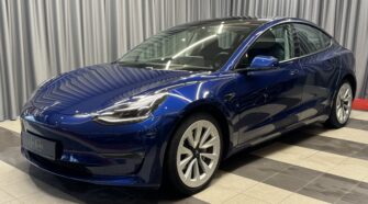 Tesla Model 3 2020