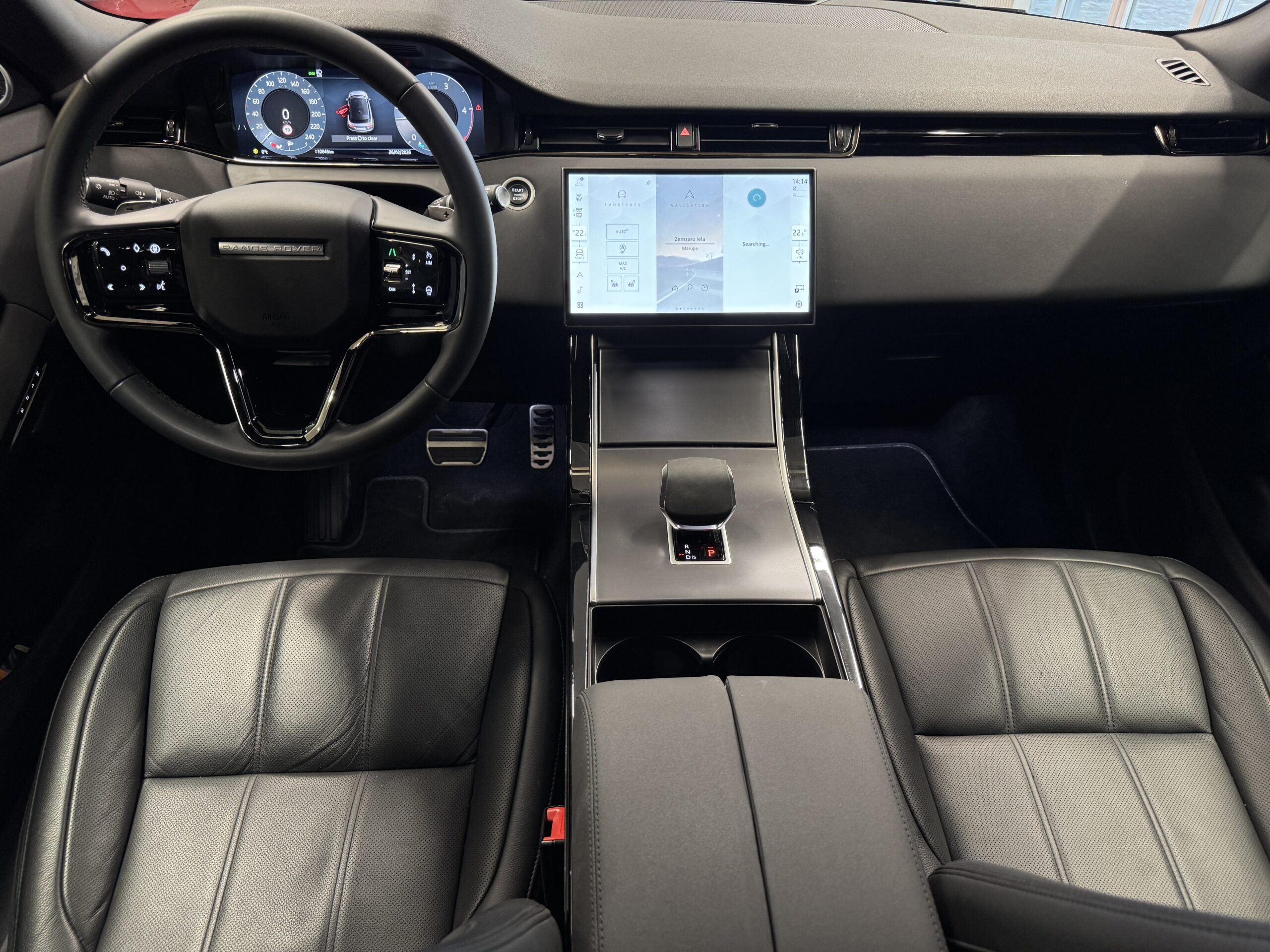 Car image 13