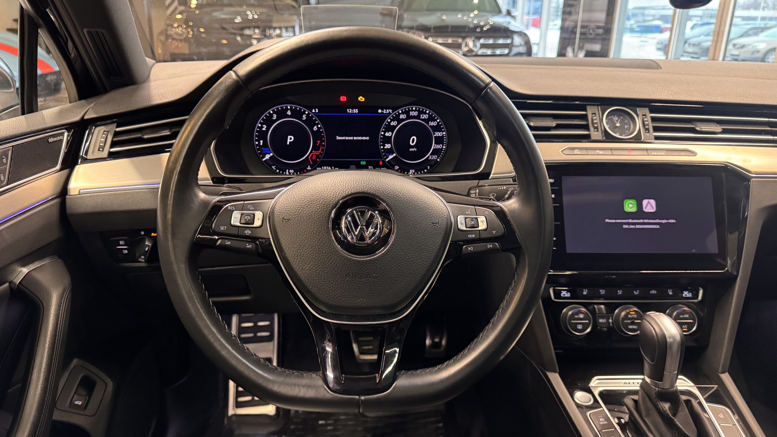 Car image 16