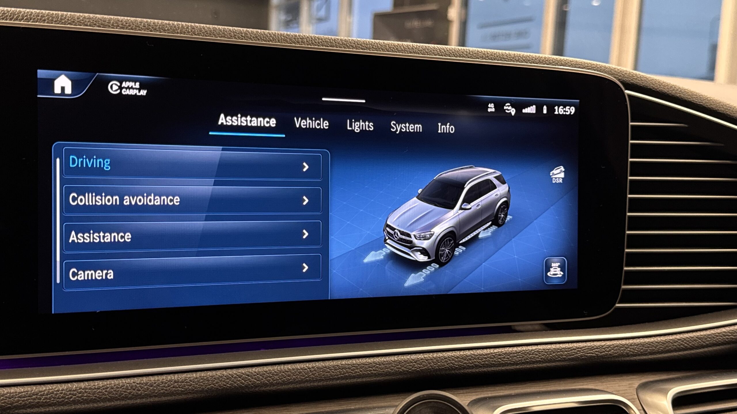 Car image 25