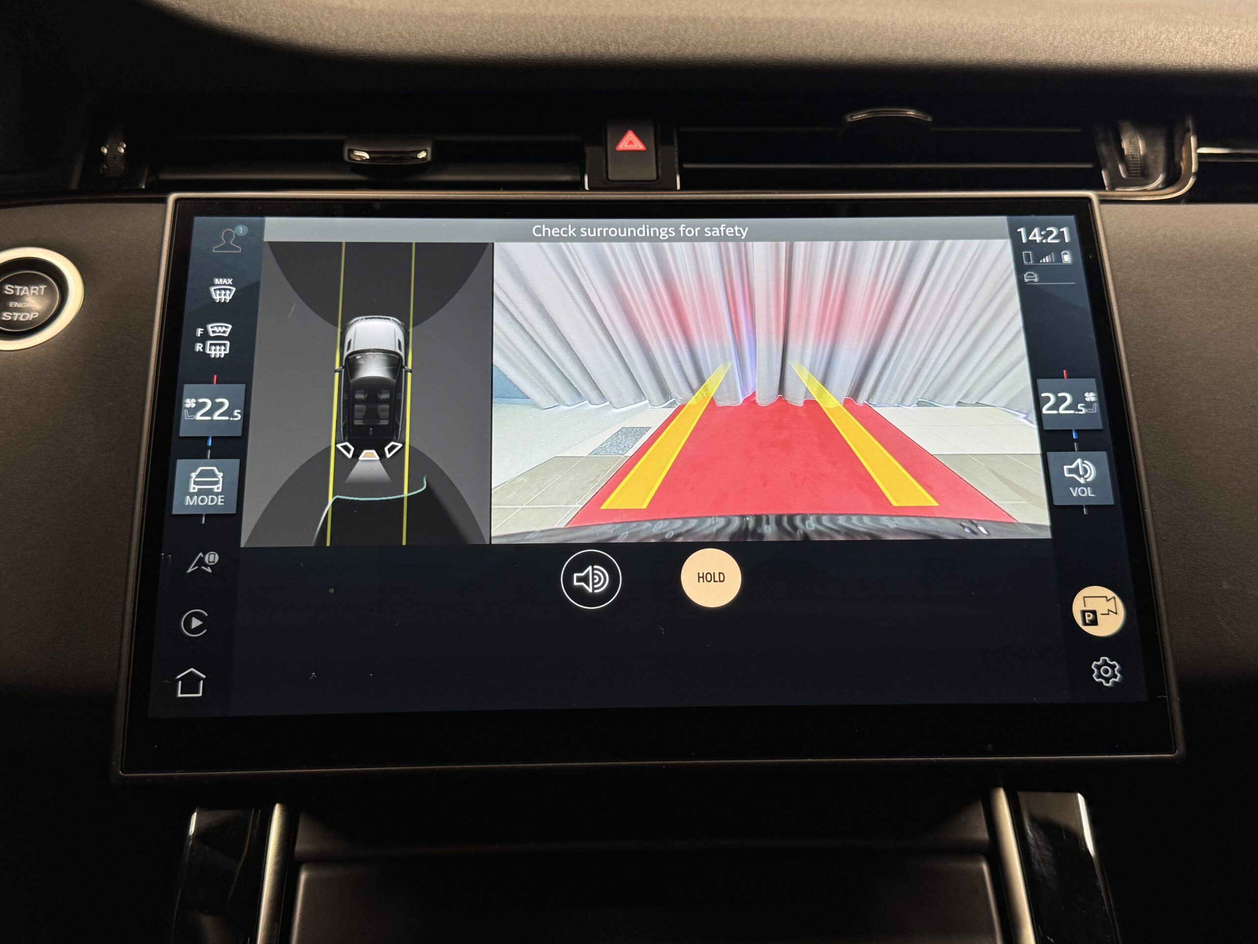 Car image 26