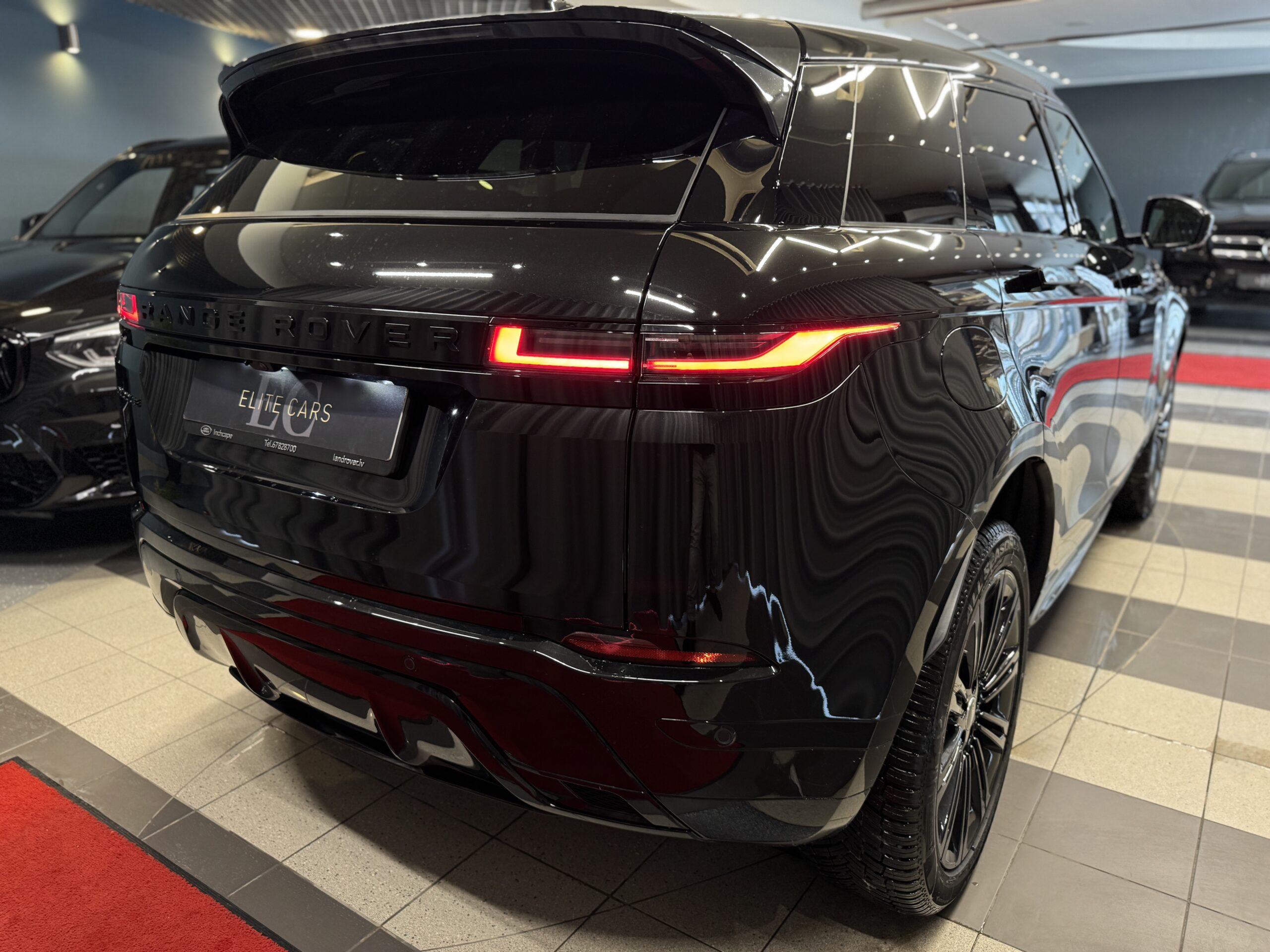 Car image 31