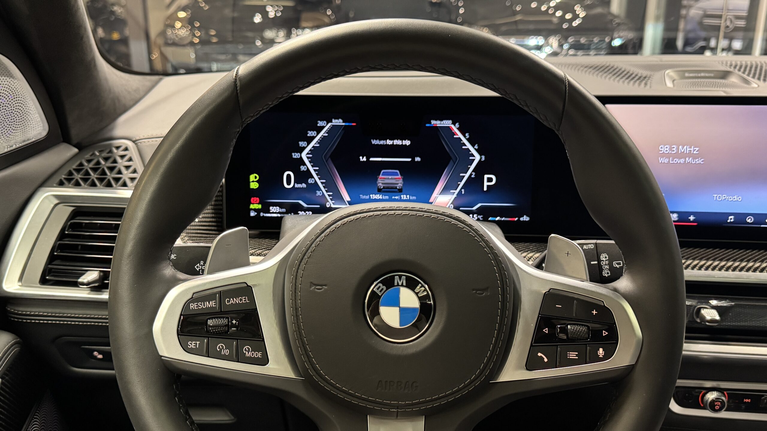 Car image 31