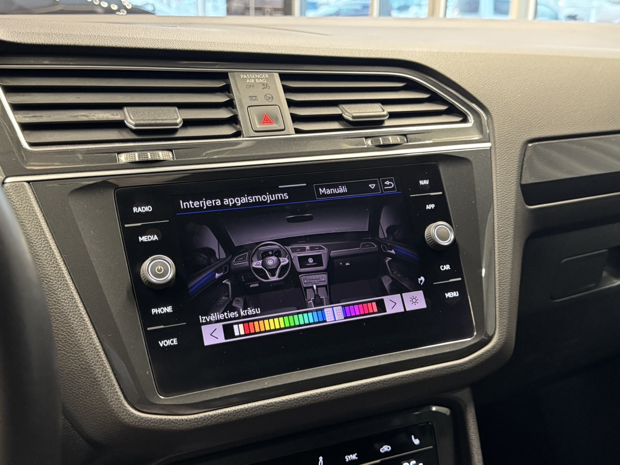 Car image 21