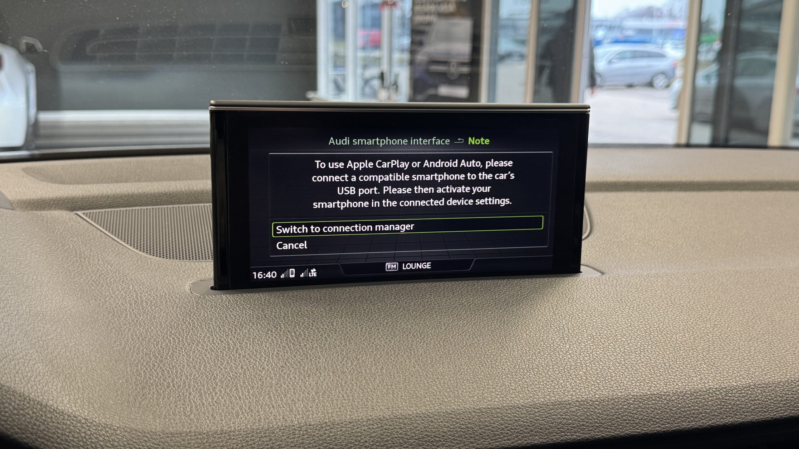 Car image 28