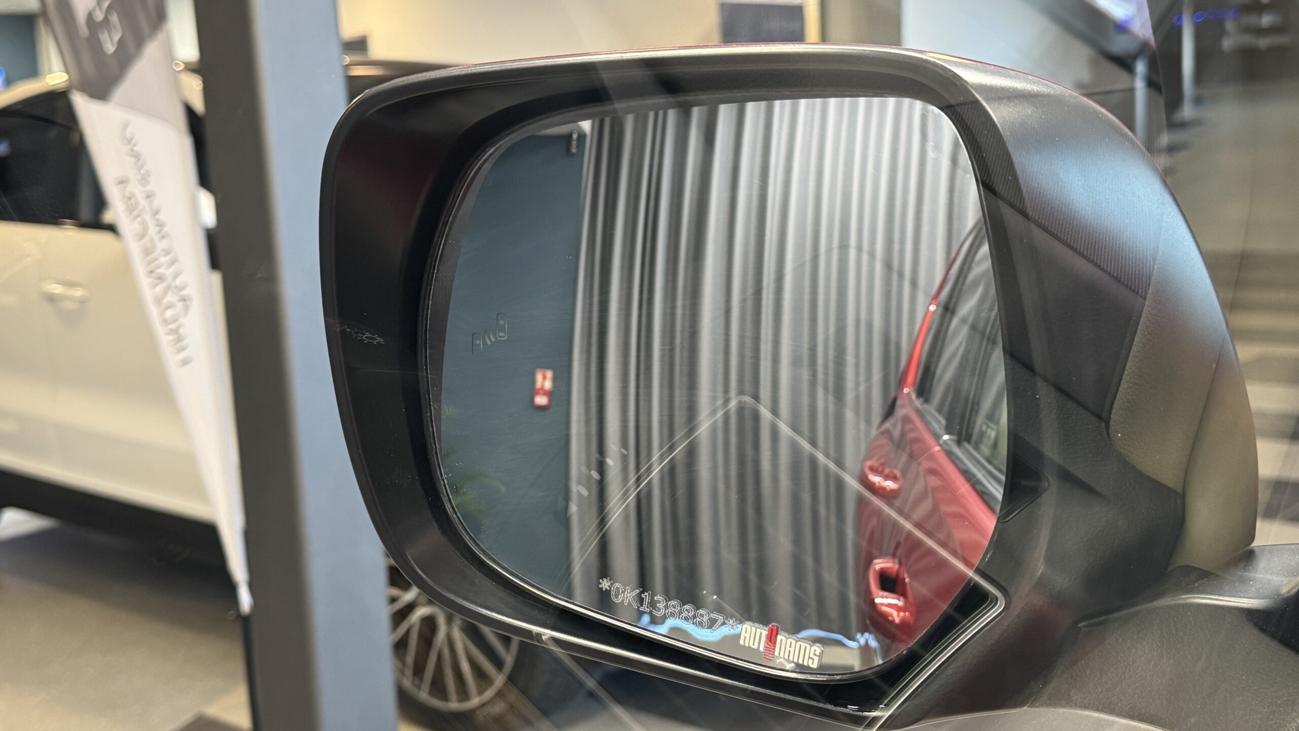 Car image 27