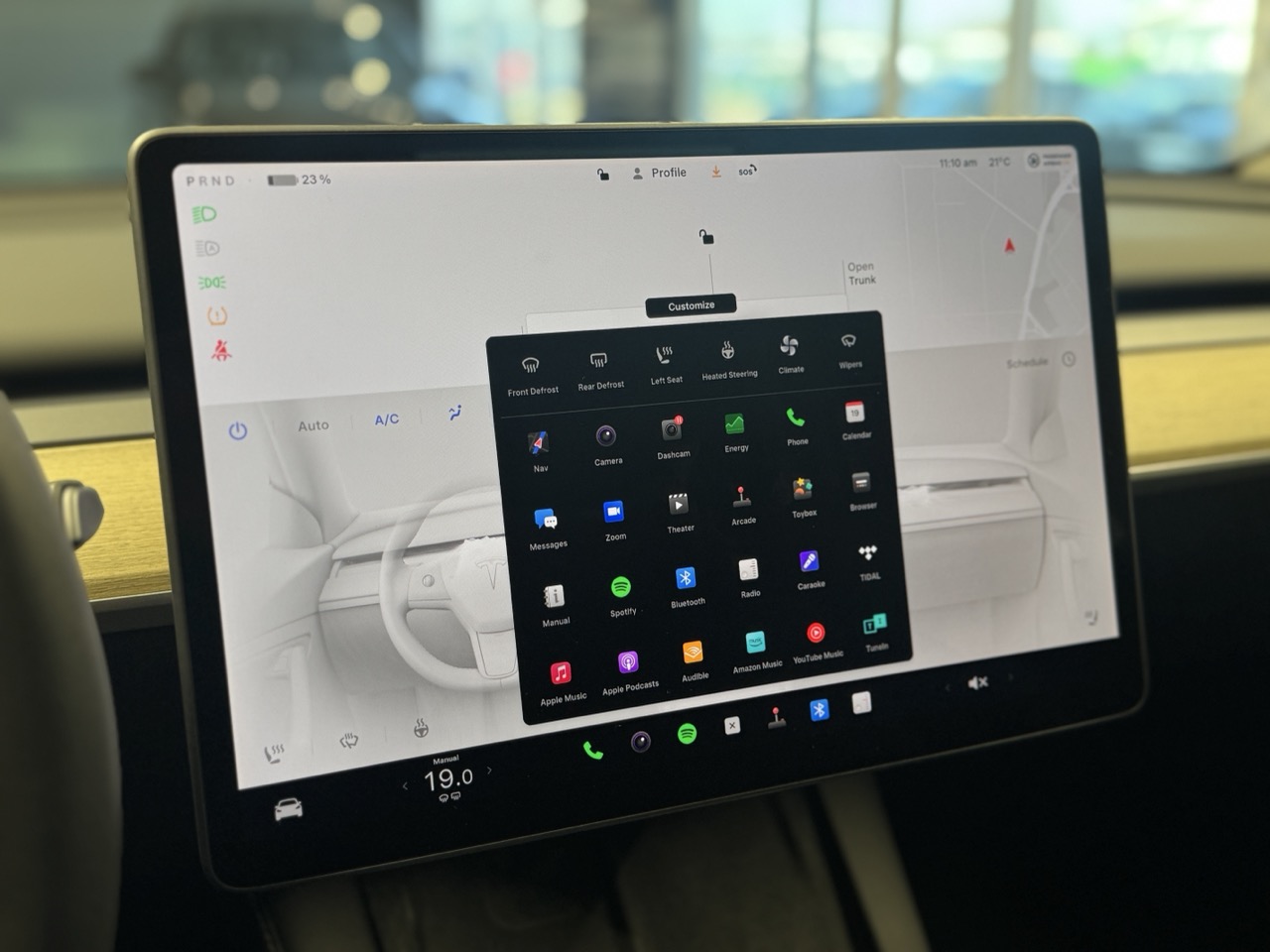 Tesla Y elektroauto EKII valsts atbalsts