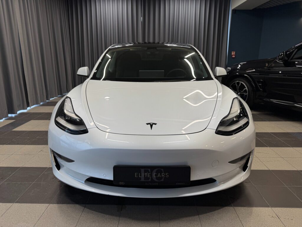 Tesla Model 3 elektroauto