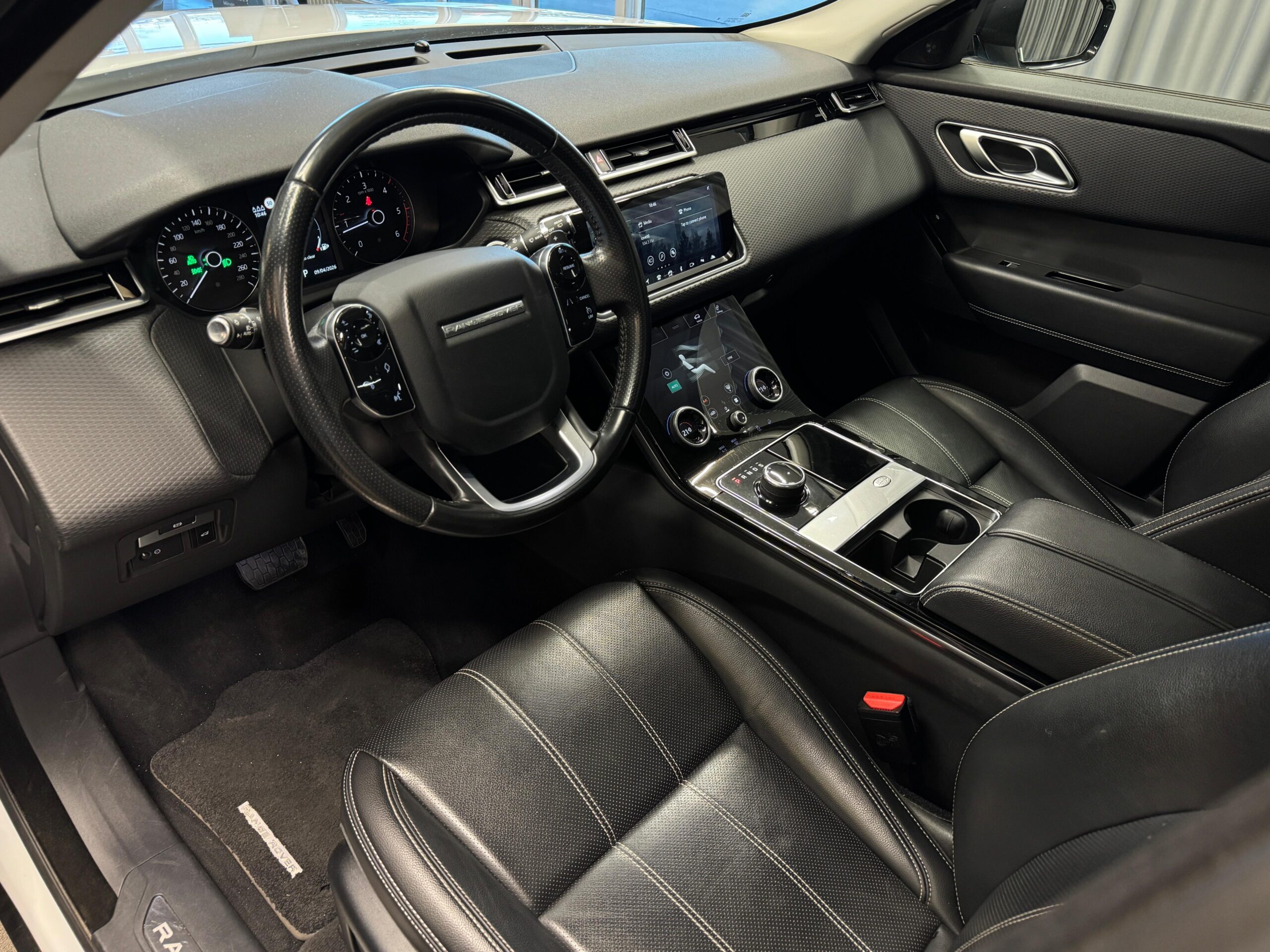 Car image 7