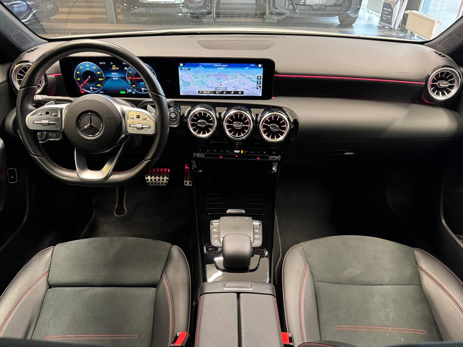 Car image 8