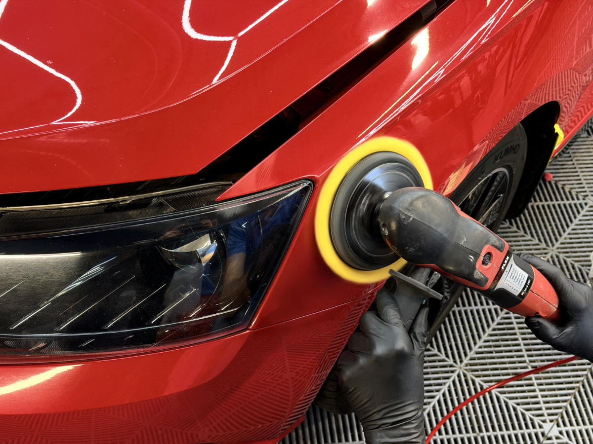 Elite Detailing auto pulēšana