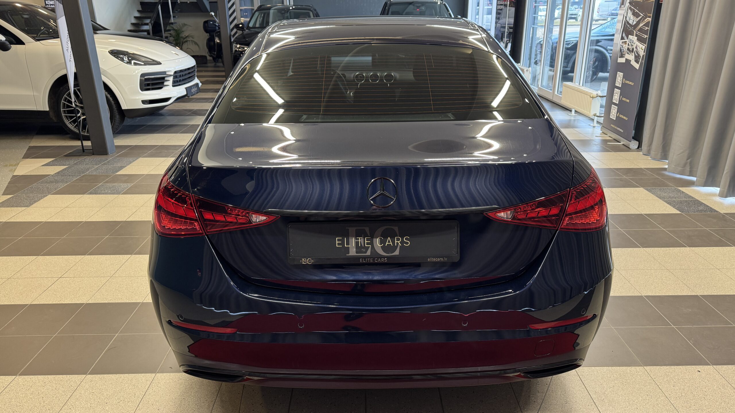 Car image 6