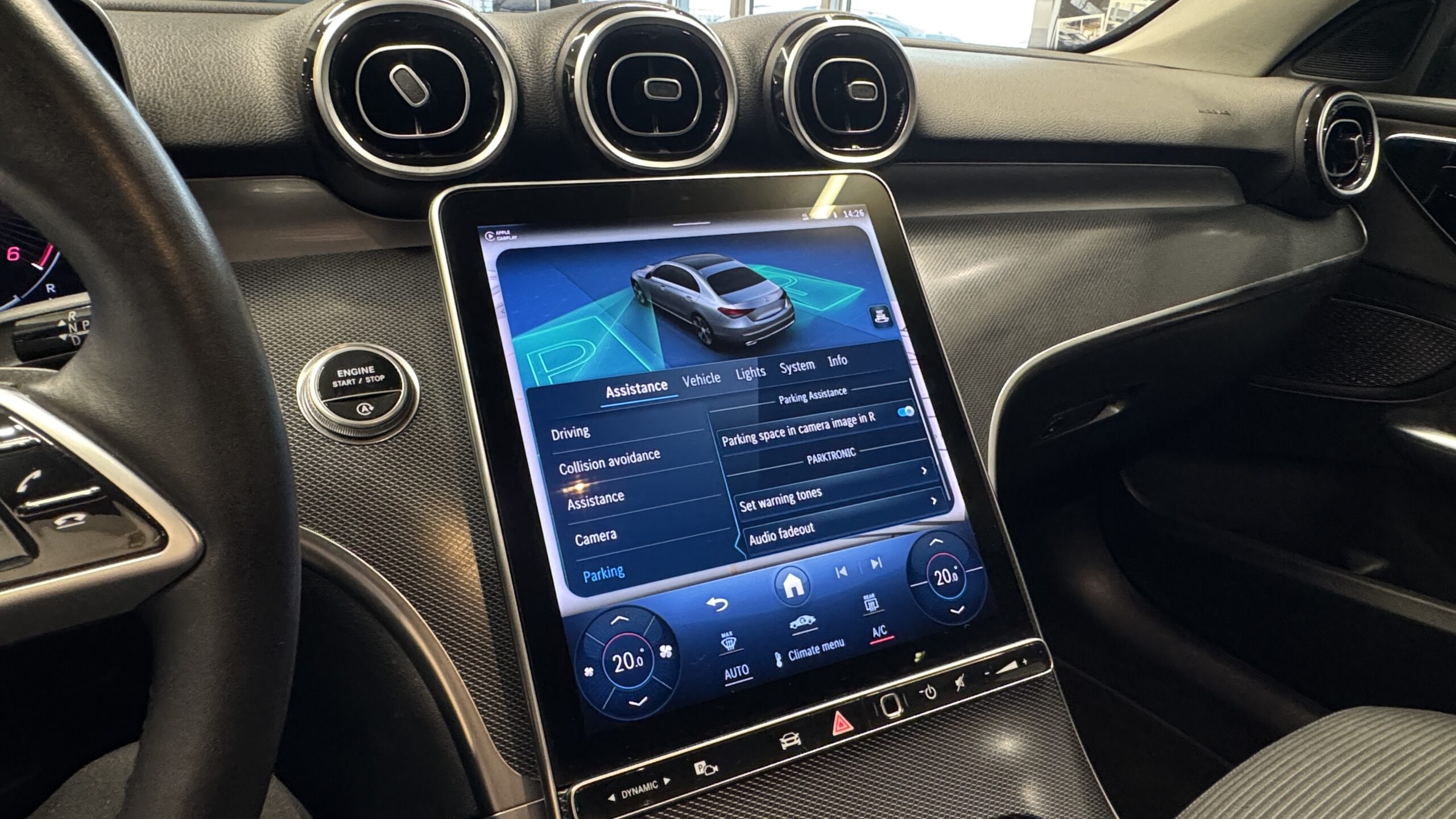Car image 25