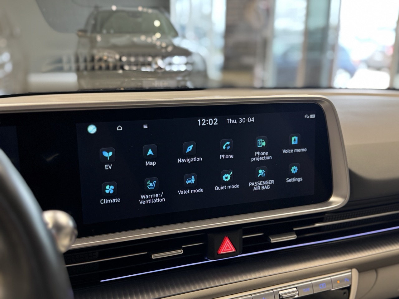Car image 20