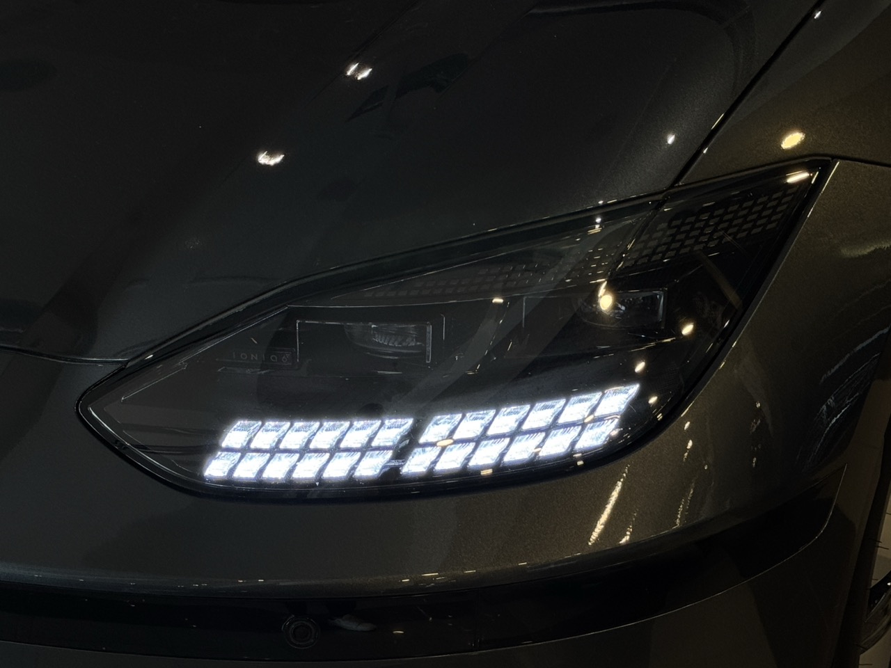 Car image 33