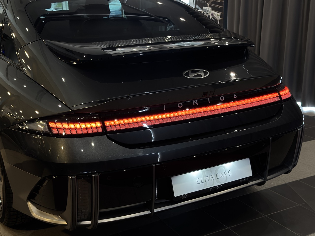 Car image 34