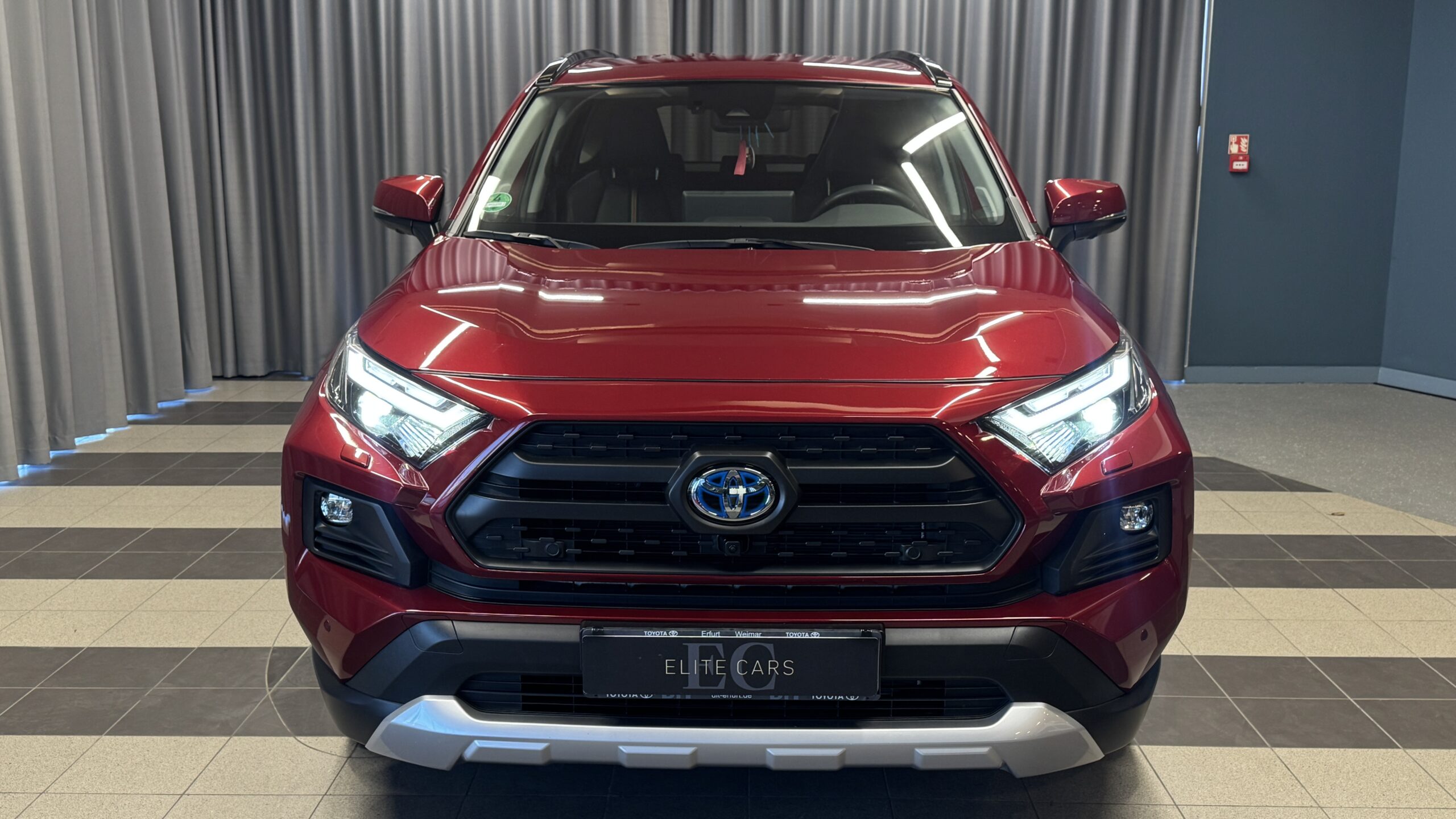 Car image 7