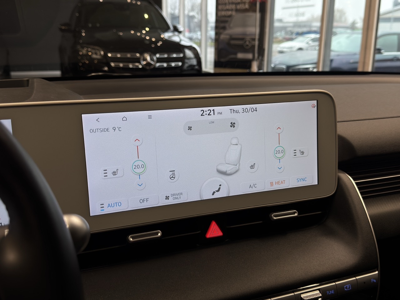 Car image 21