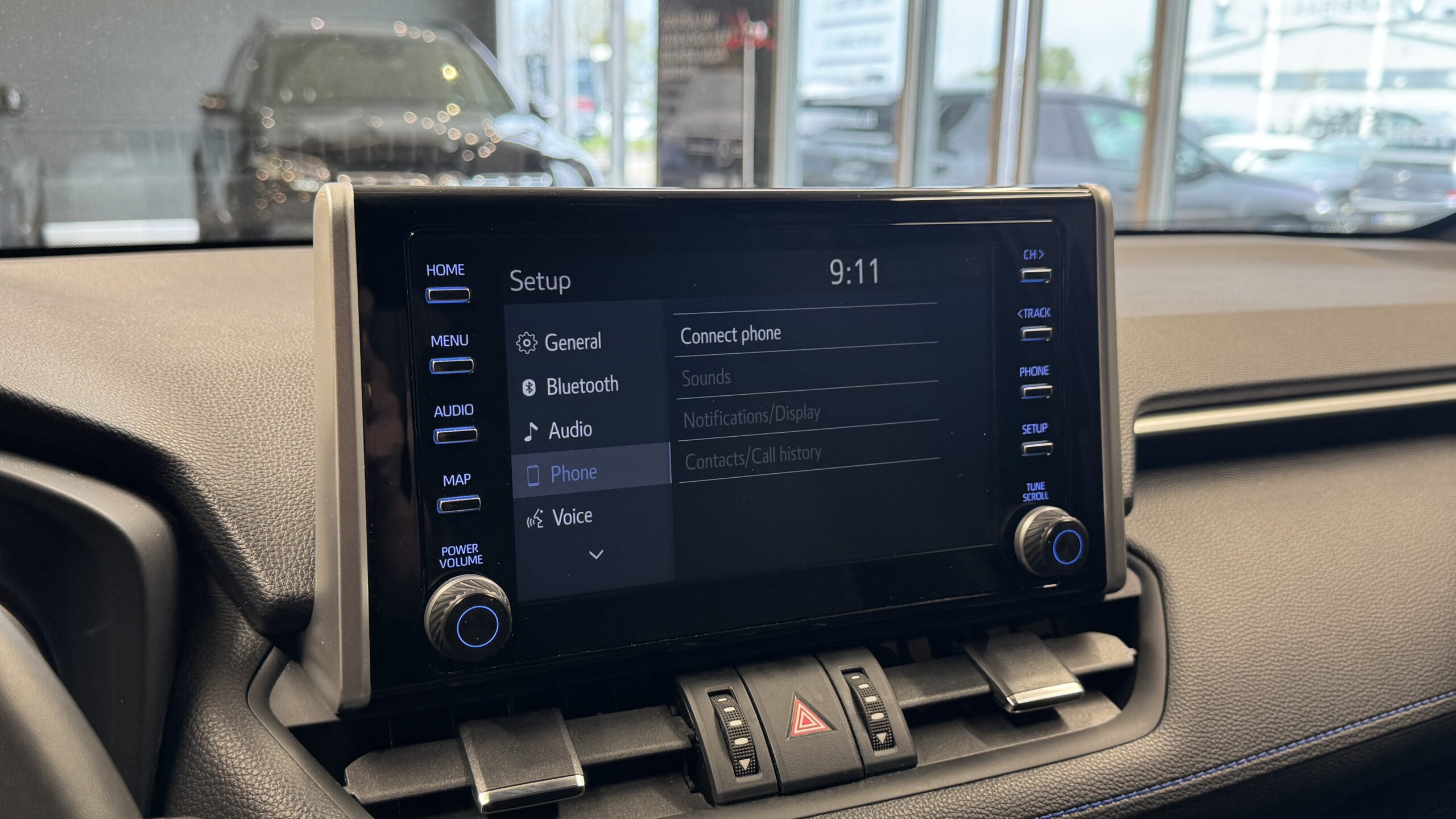 Car image 21
