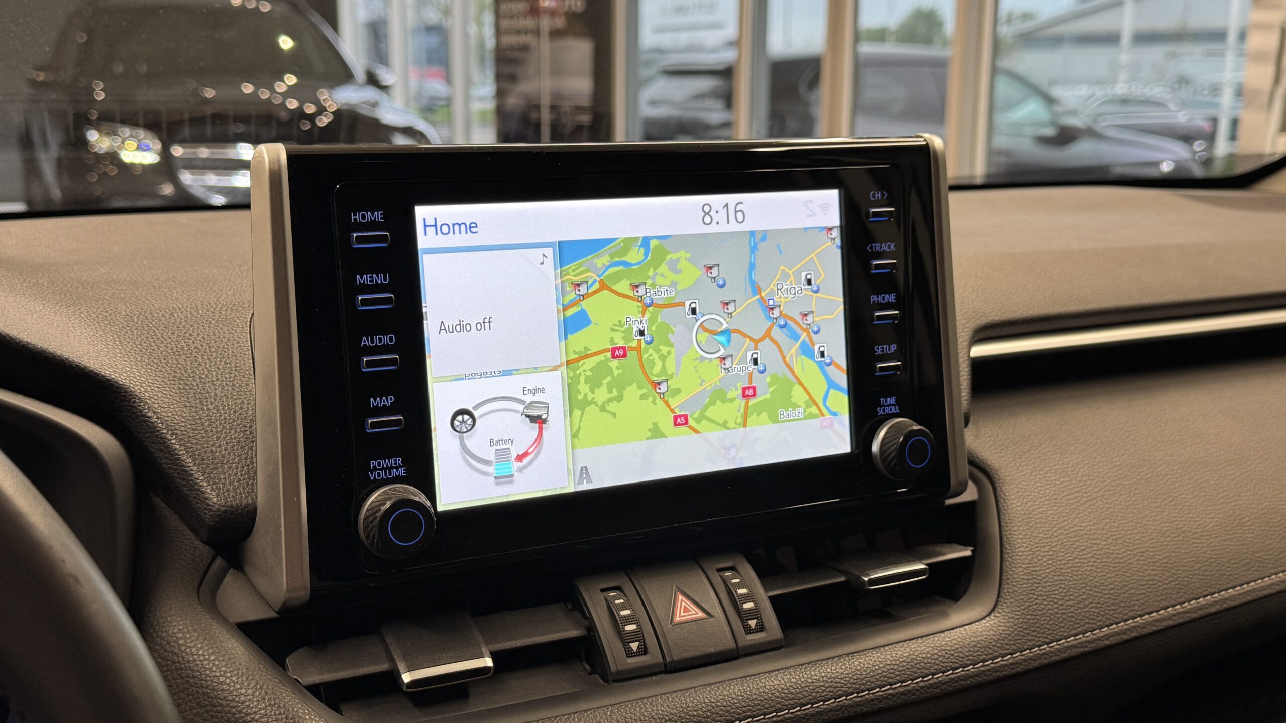 Car image 20