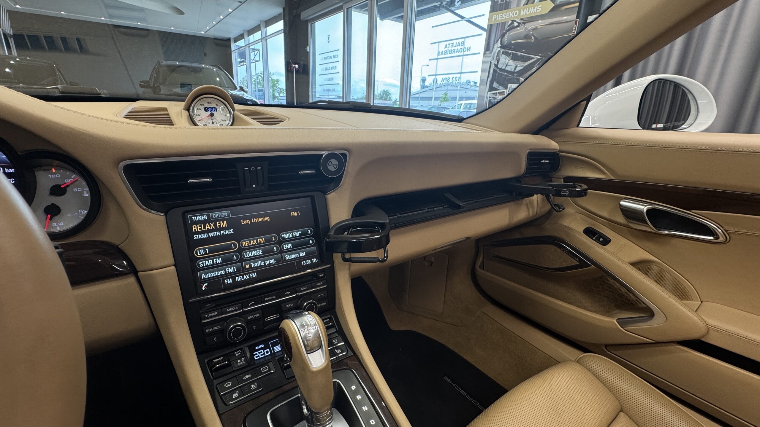 Car image 22