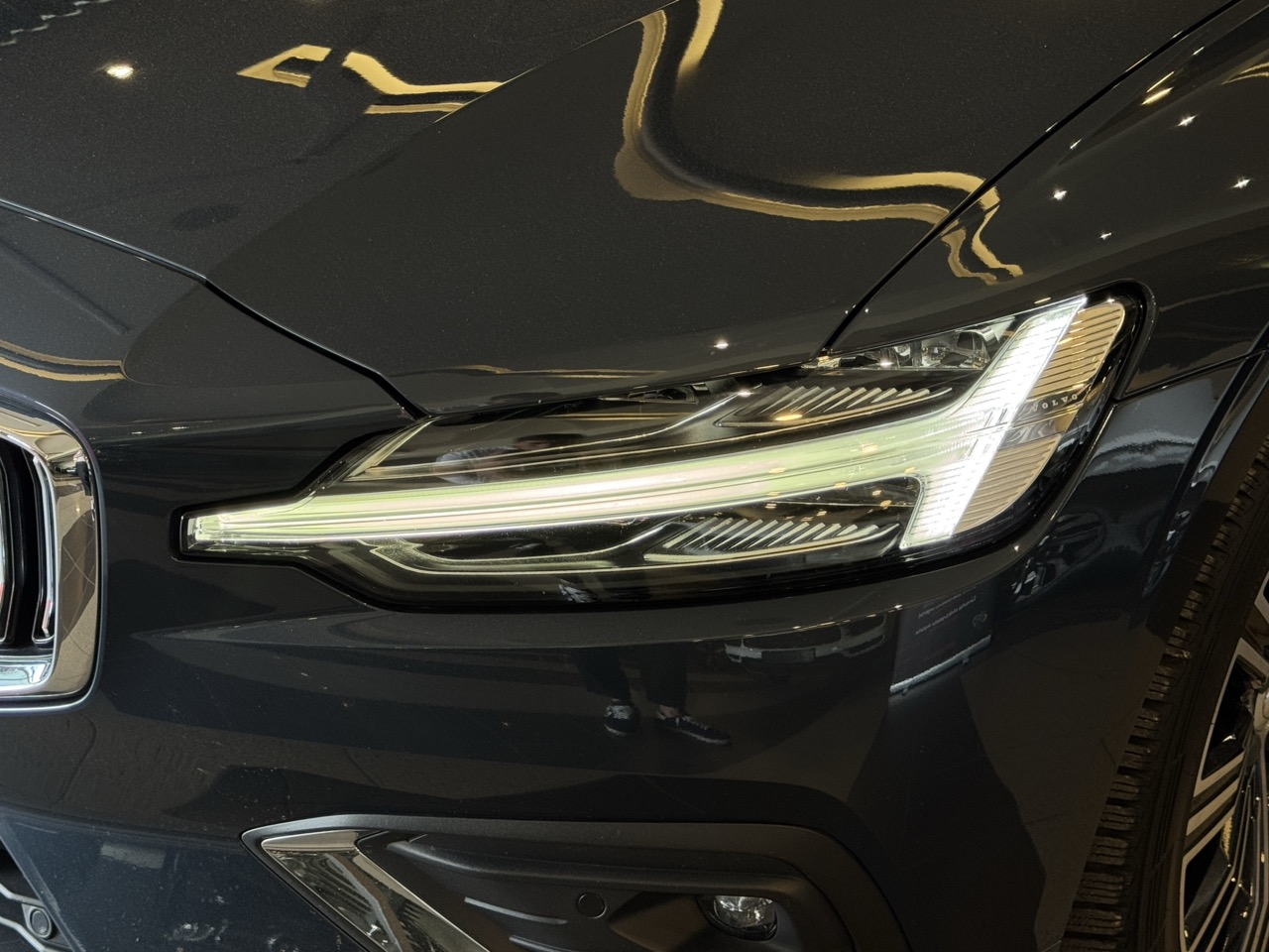 Car image 28
