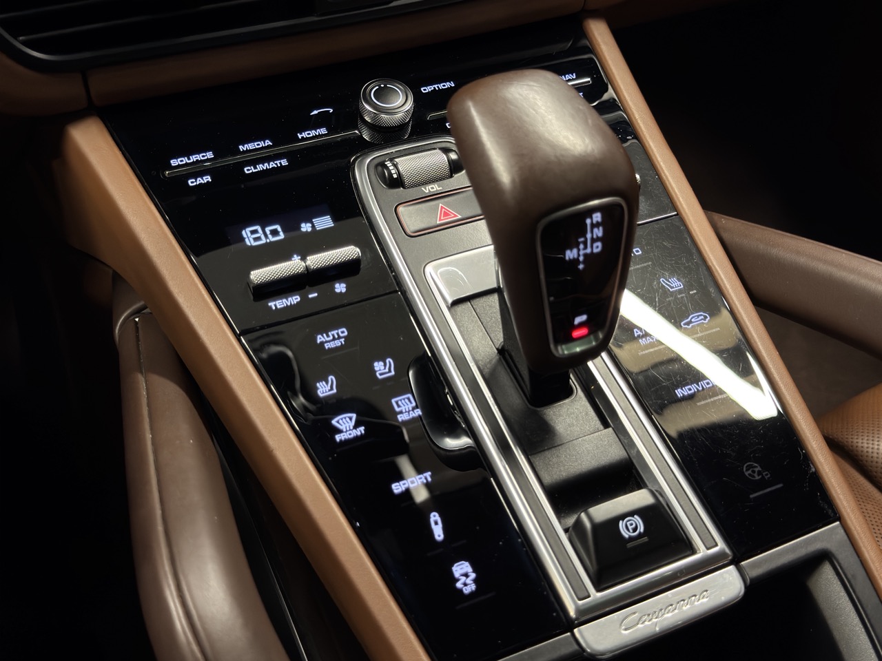 Car image 25