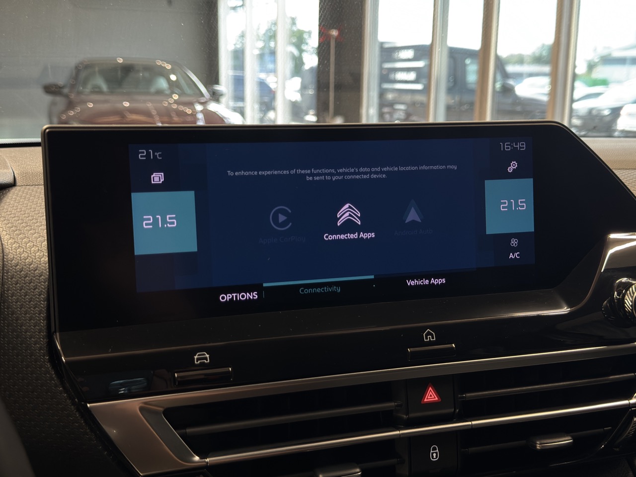 Car image 19