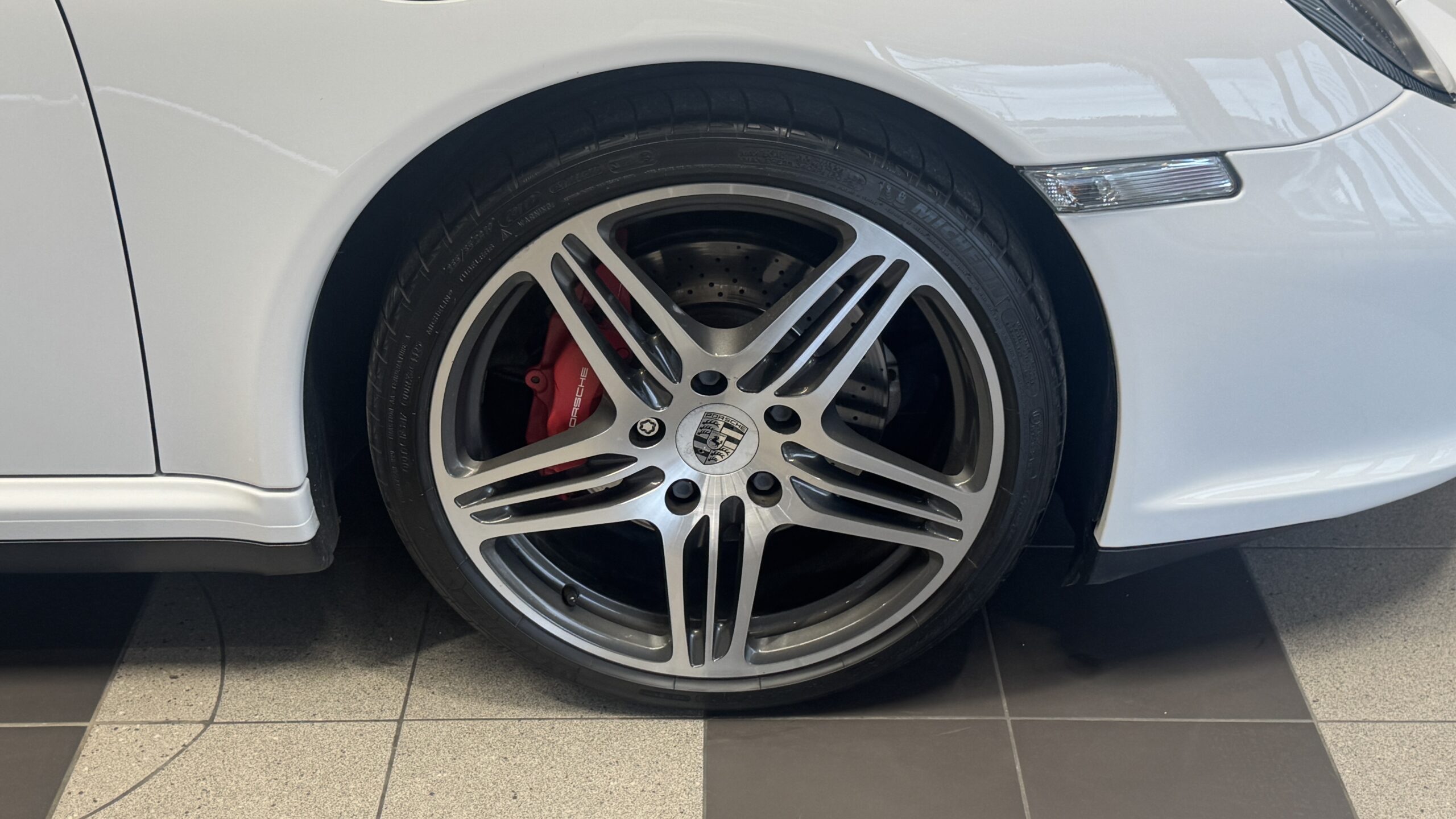 Car image 22