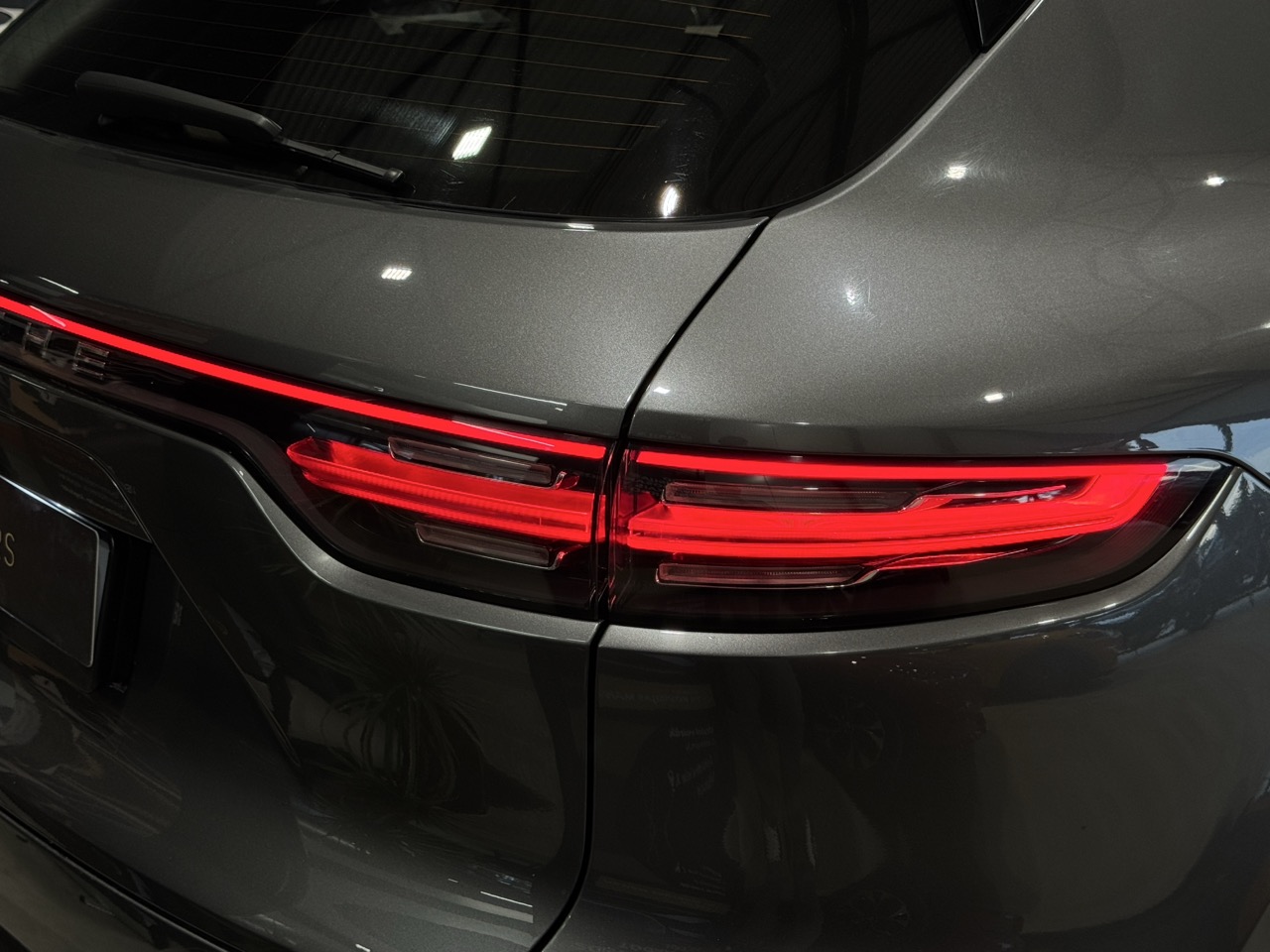 Car image 33
