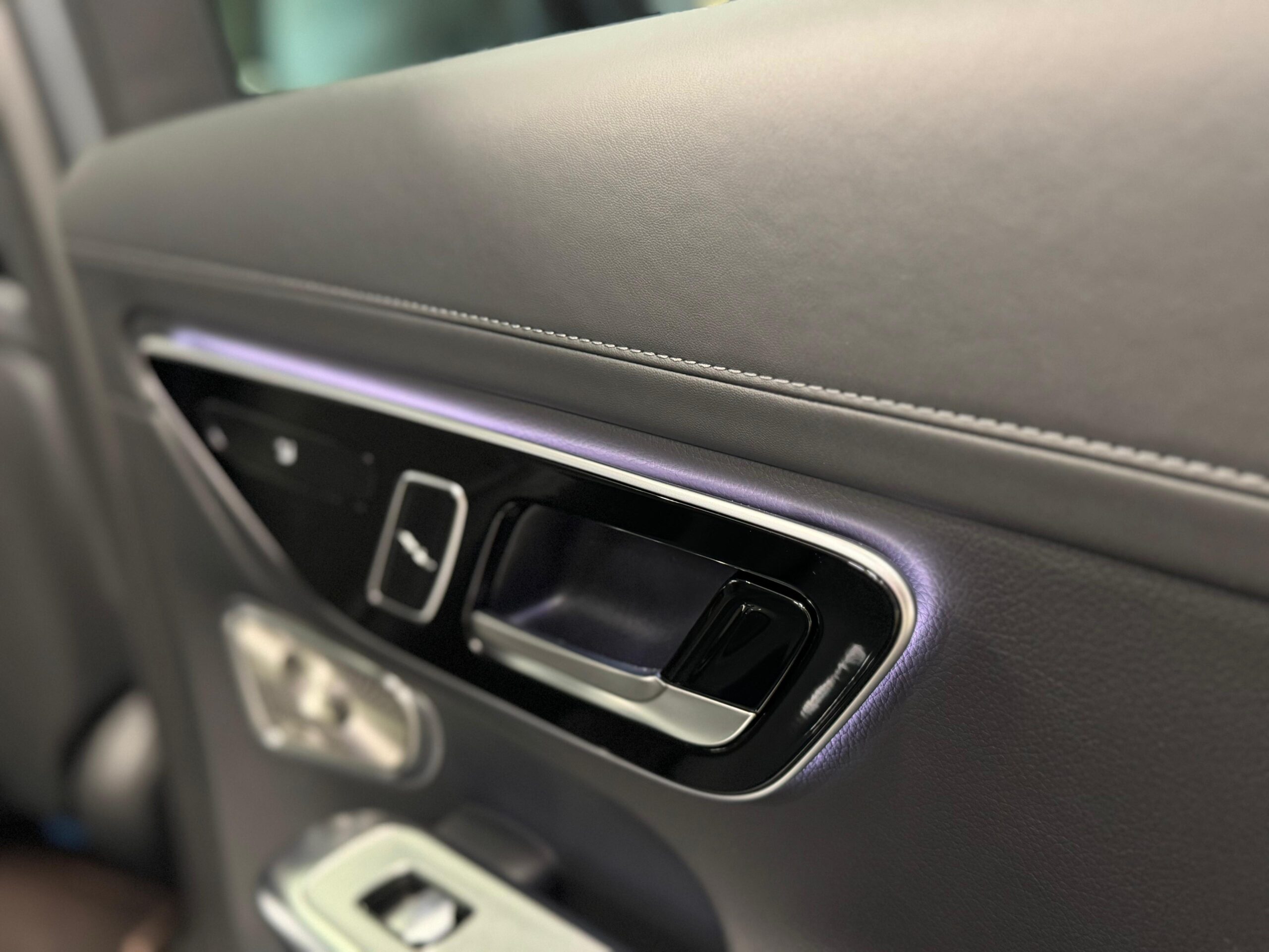 Car image 31