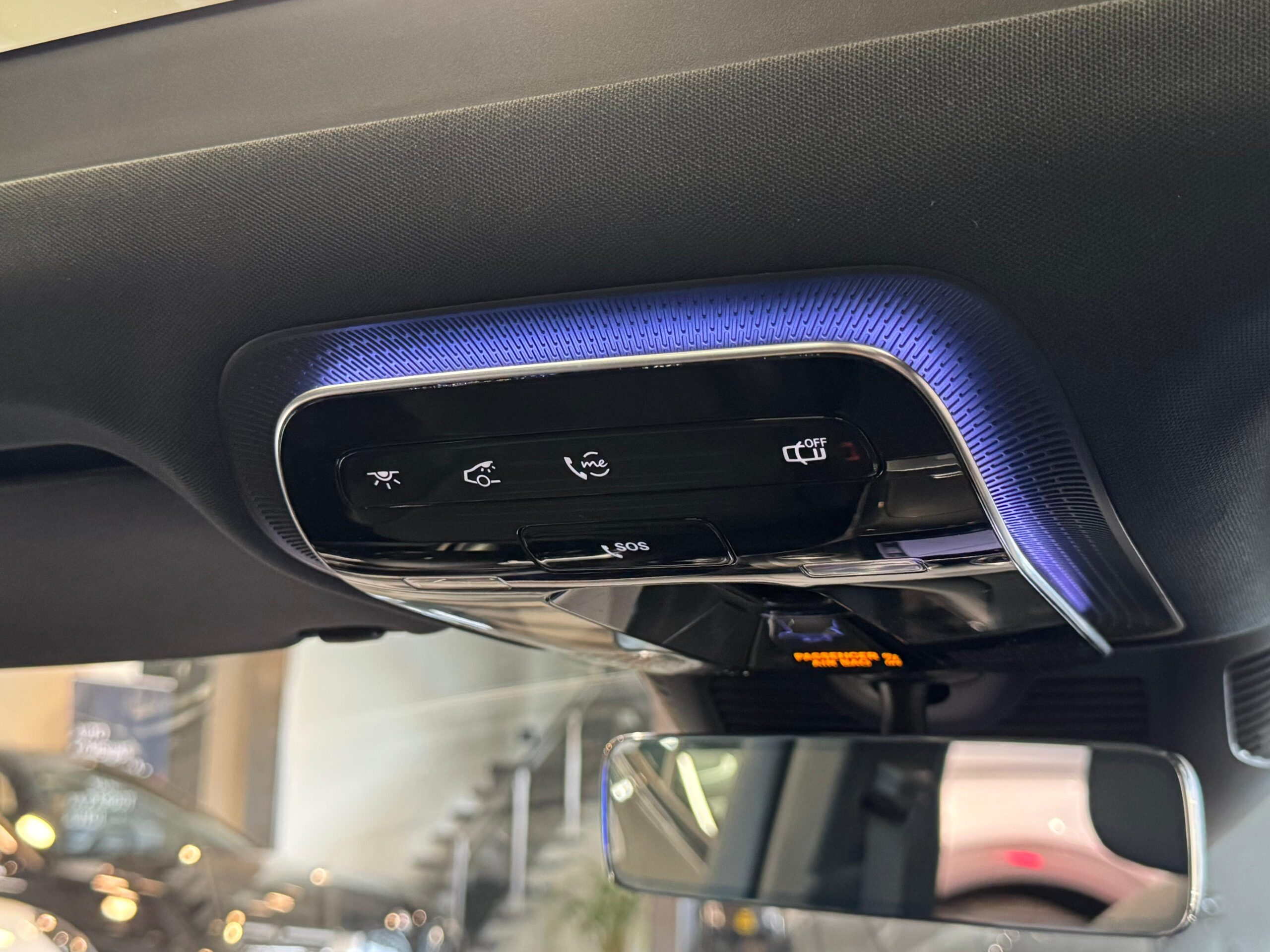 Car image 32