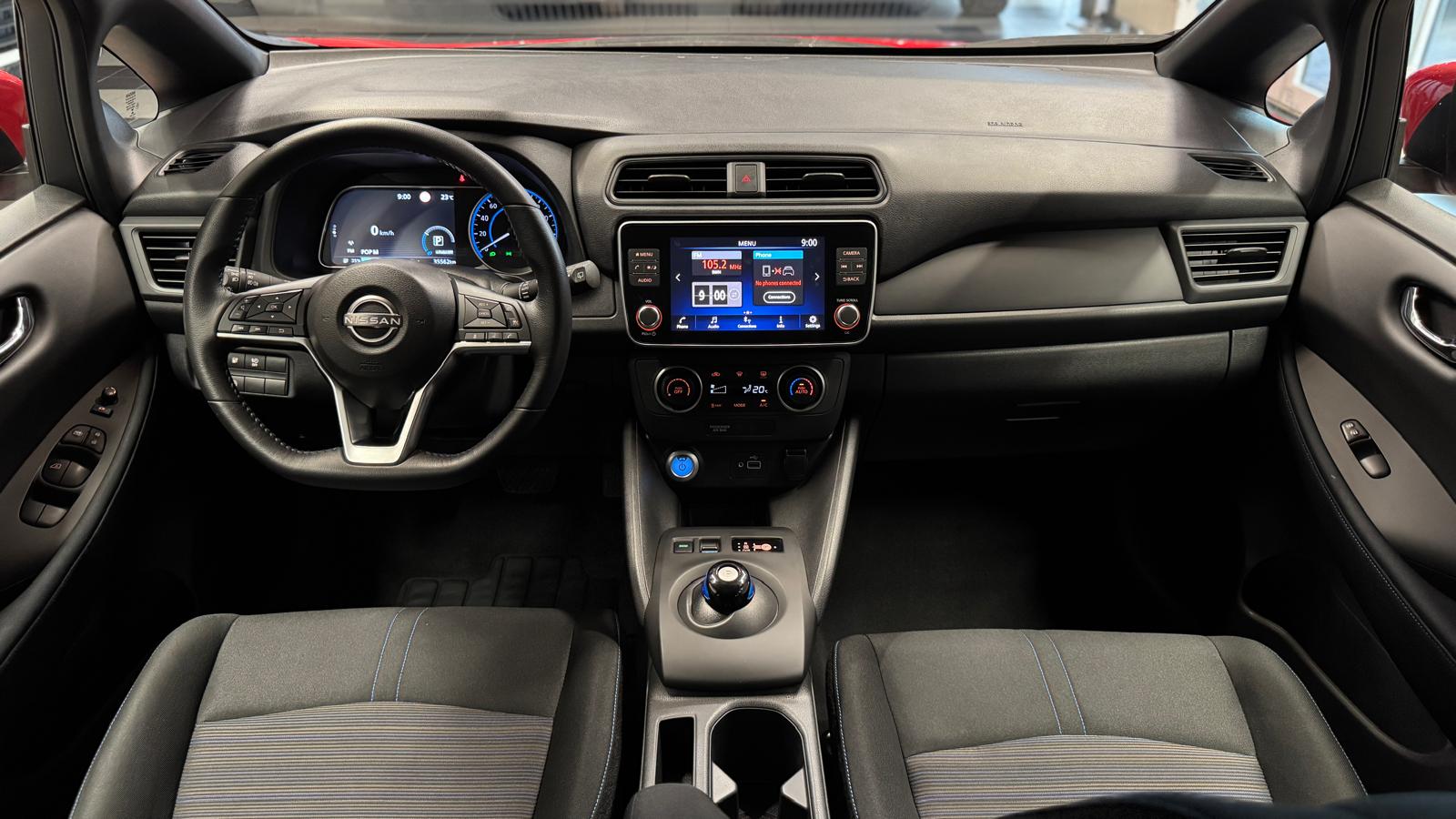Car image 9