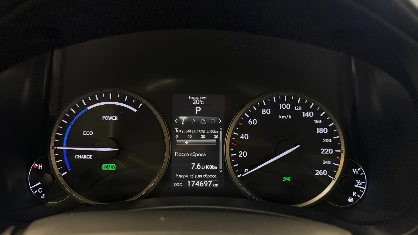 Car image 11