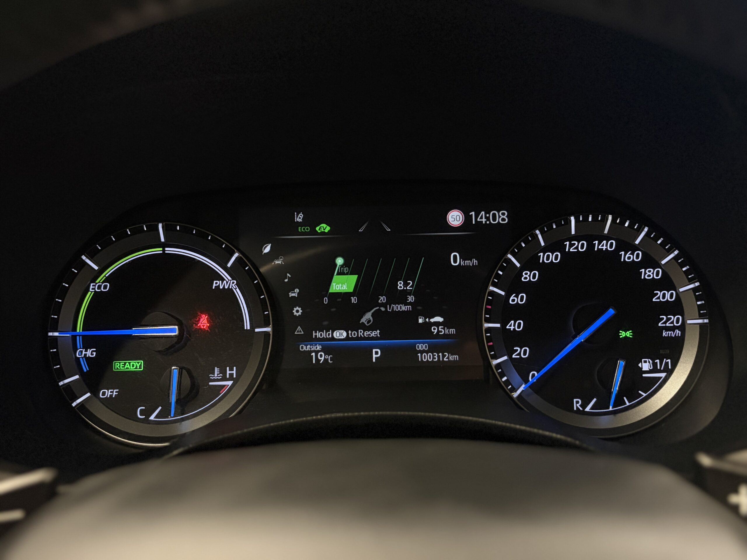 Car image 24
