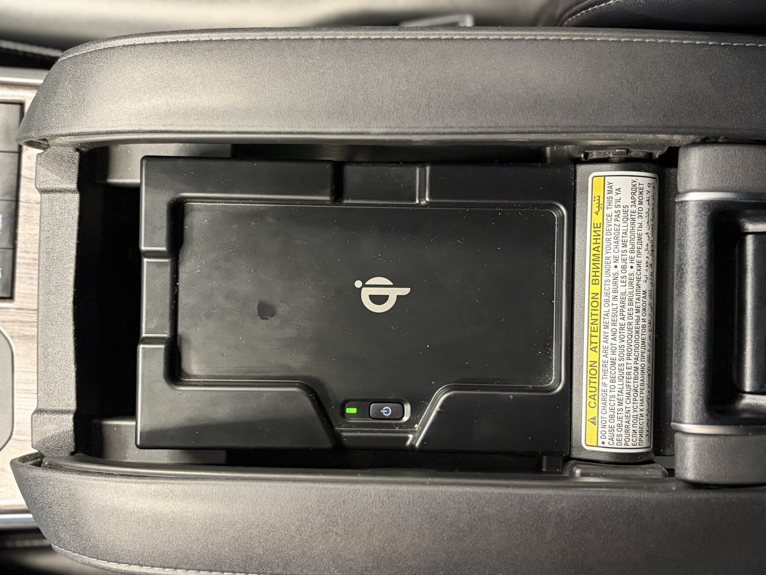 Car image 32