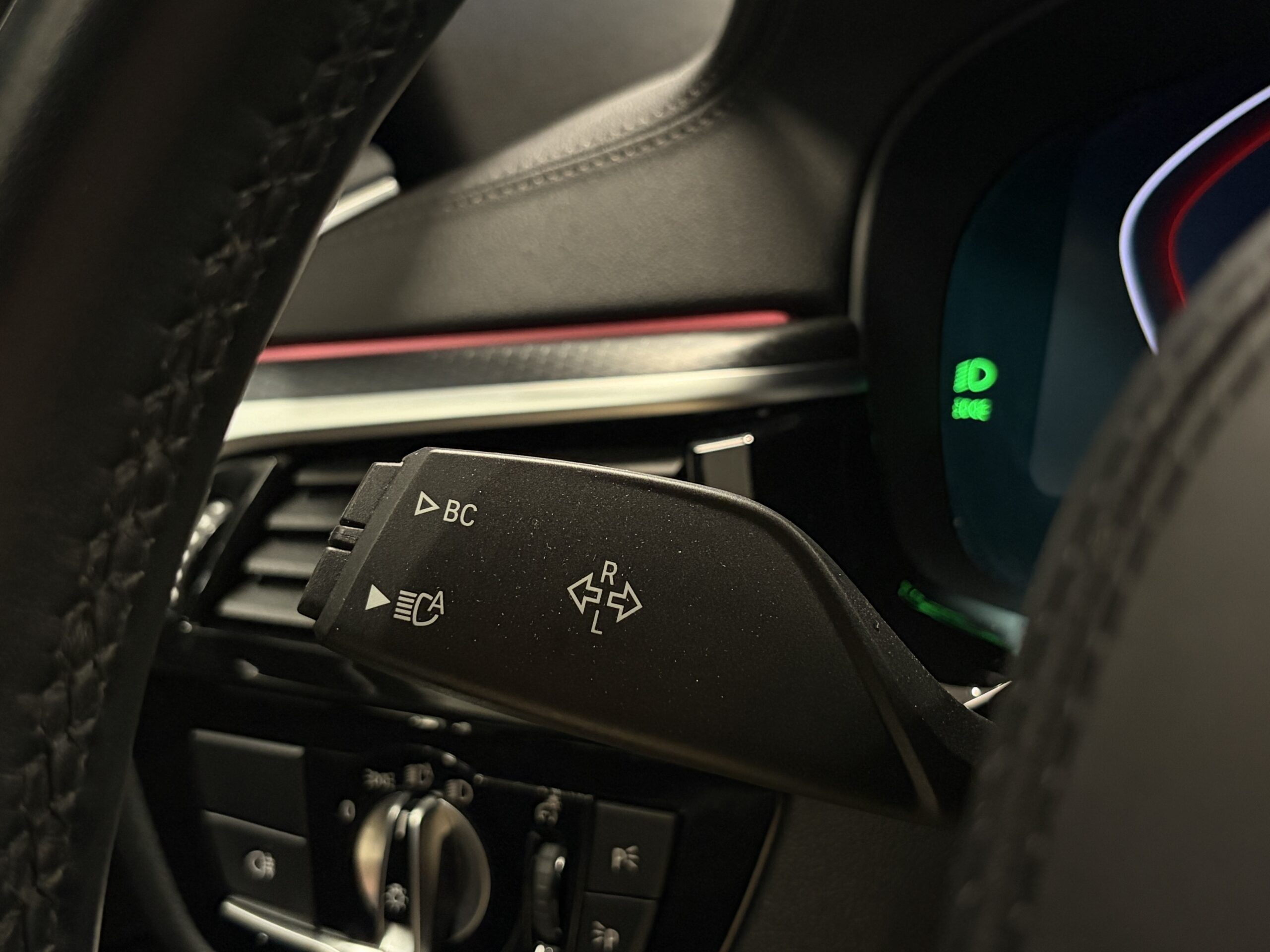 Car image 26